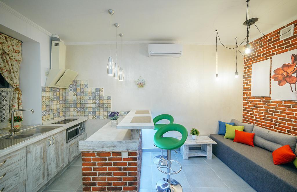Apartment At Lyulki Lviv Buitenkant foto
