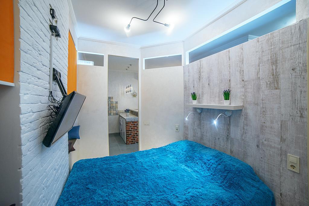 Apartment At Lyulki Lviv Buitenkant foto
